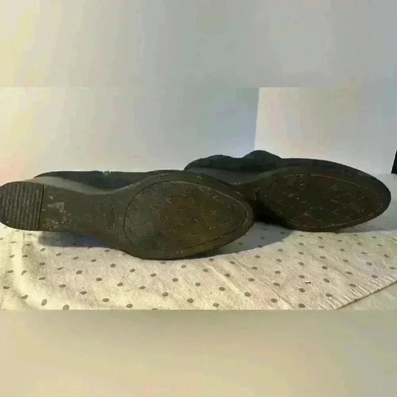 Vionic Nubuck Booties - Picture 8 of 10